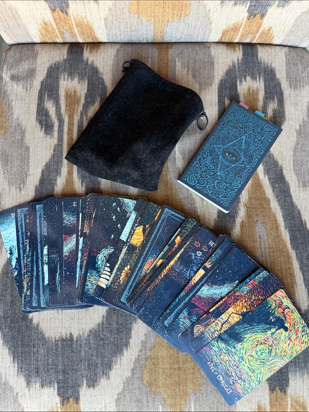 The Visions Guide Tarot Deck - Blue Artistry with Black Velvet Pouch